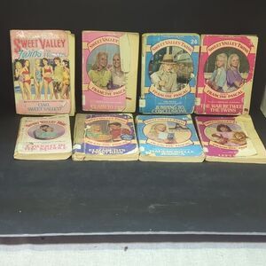 Sweet Valley High & sweet Valley High Twins by Francine Pascal book bundle